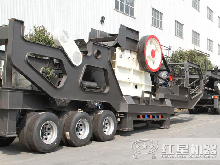 鄂破移動破碎機，破碎比大，產(chǎn)量高