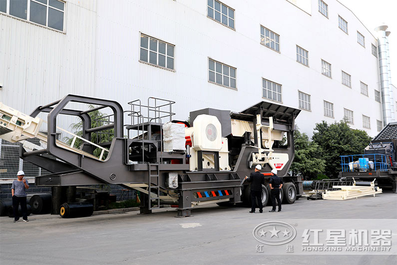 顎式移動磕石機，石頭粗碎更給力