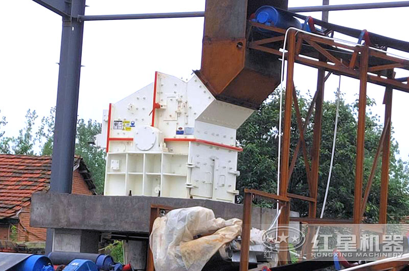 新型細碎機生產現場圖片 新型細碎機生產現場圖片