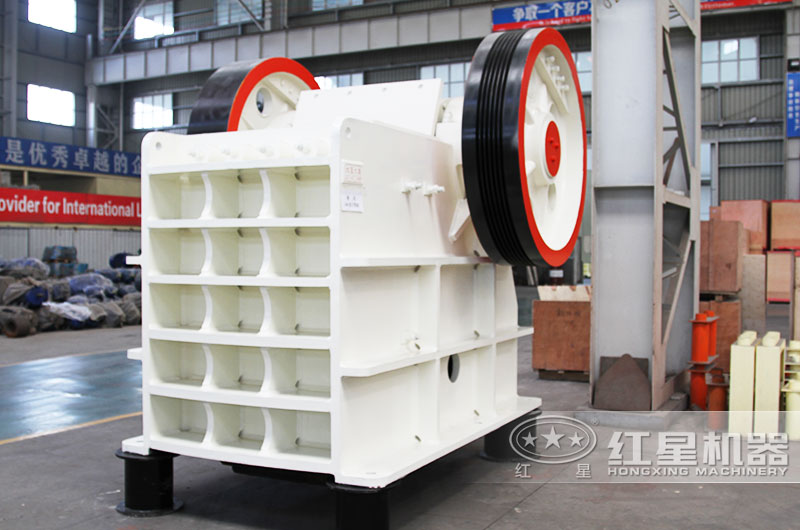 鄂式破碎機 鄂式破碎機